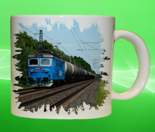 Moon River hrnek s lokomotivou 122 021-9 objem 330 ml