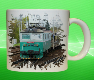 Moon River hrnek s lokomotivou 123 012-7 objem 330 ml